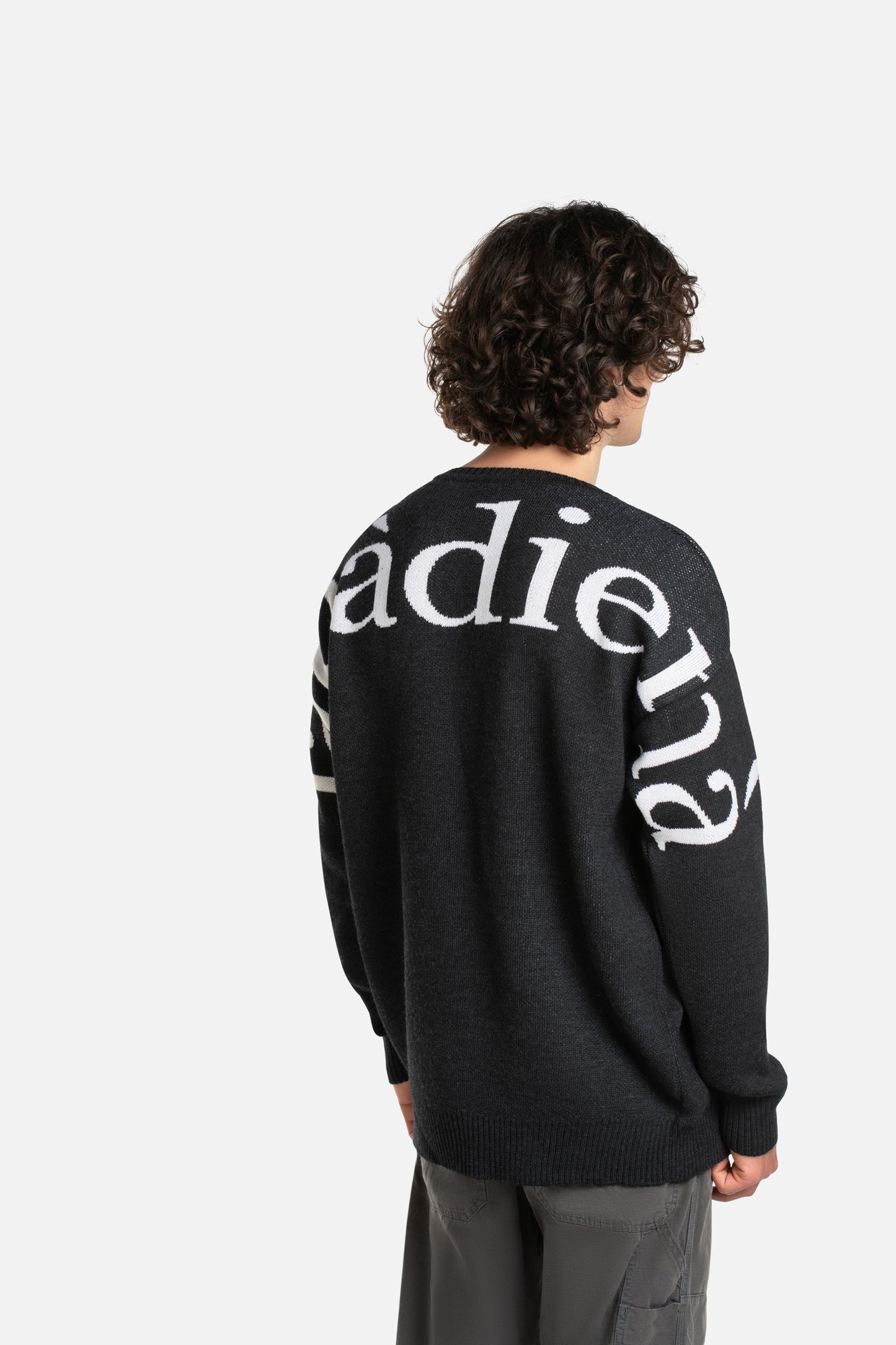 labàdienà Sweater 2026