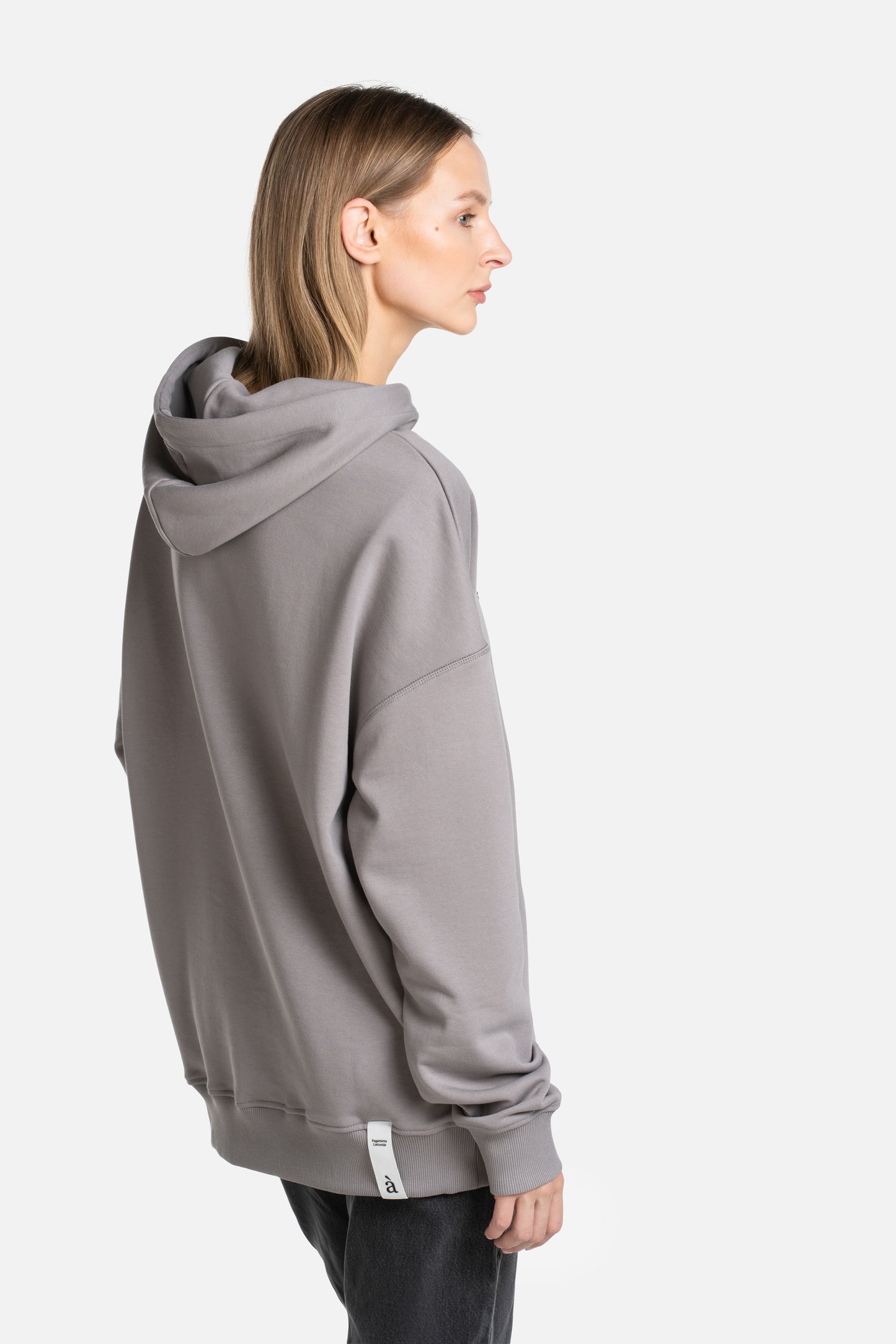 labàdienà Hoodie