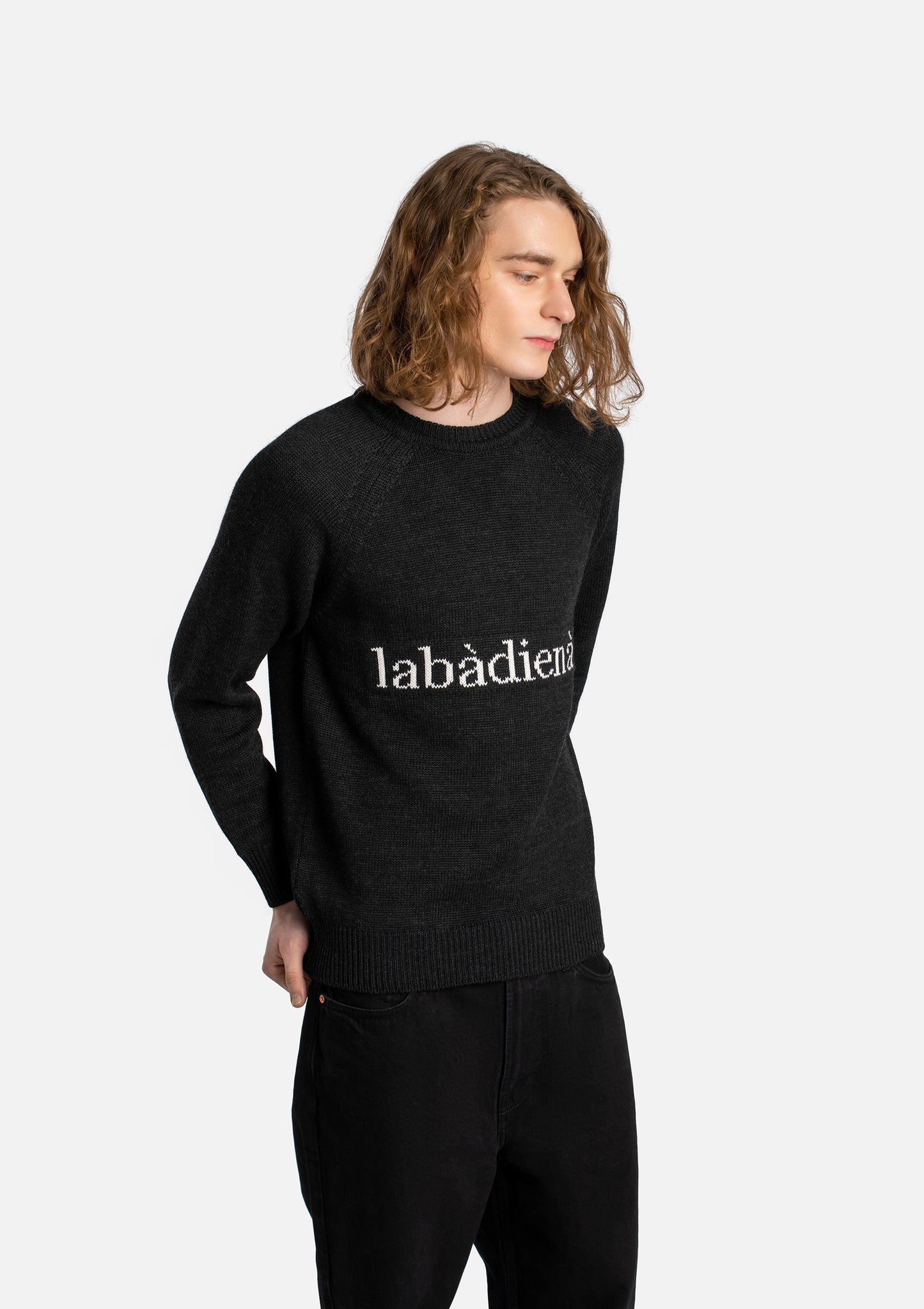 labàdienà megztinis