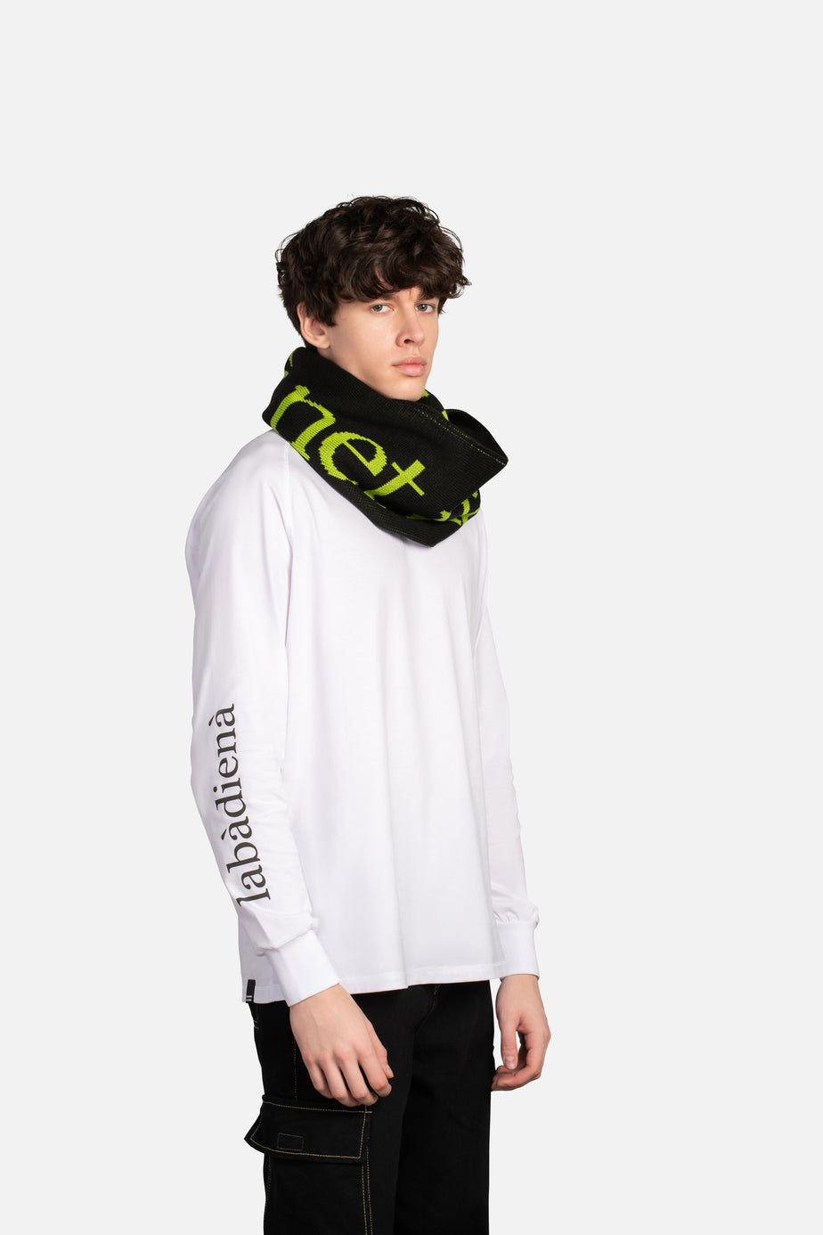 labàdienà X Greta Ambrazaitė neverending scarf
